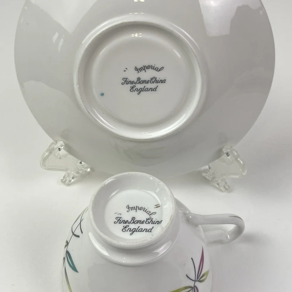 Vintage Royal Imperial Tea Cup With Saucer‎  England Gold Rim Art Deco Leaves